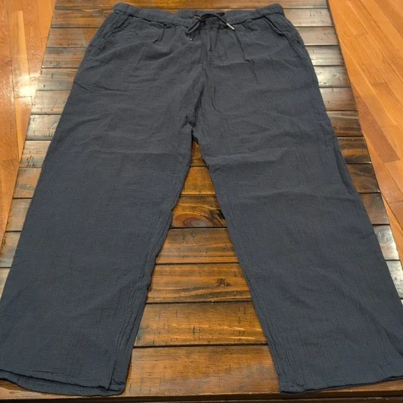 Quince Organic Cotton Gauze Straight Leg Pant - Picture 2 of 8